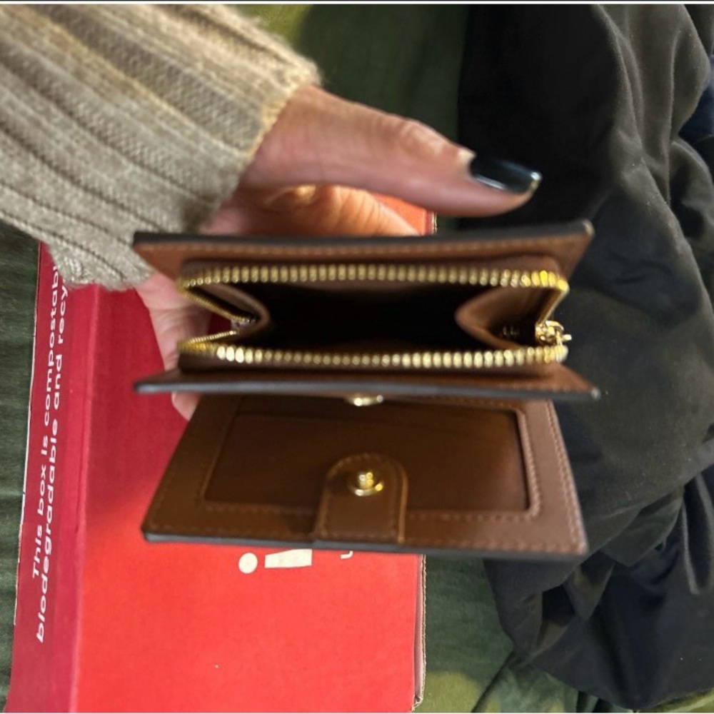 Coach Brown Signature Wallet - Picture 4 of 7